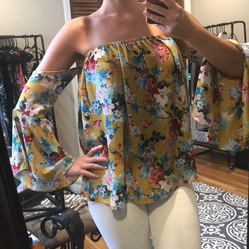 Floral off shoulder top